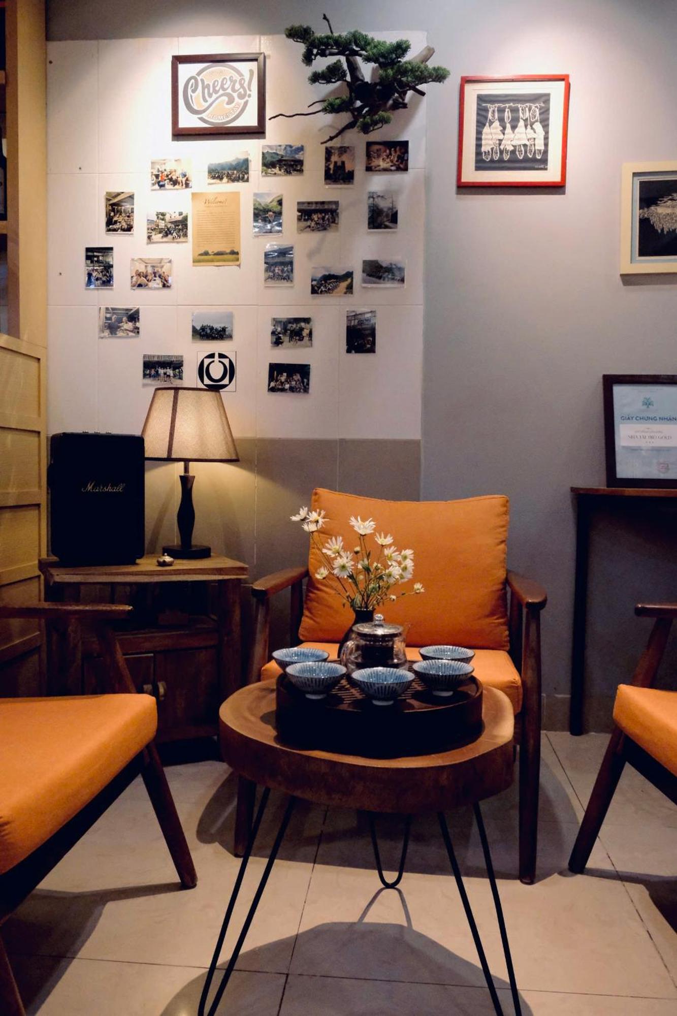 Cheers Hostel Hanoi Buitenkant foto